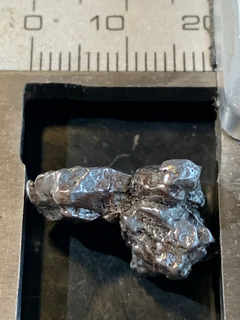 Météorite Campo Del Cielo d'Argentine de 20 x 12 x 11 mm - 5,9 gr.