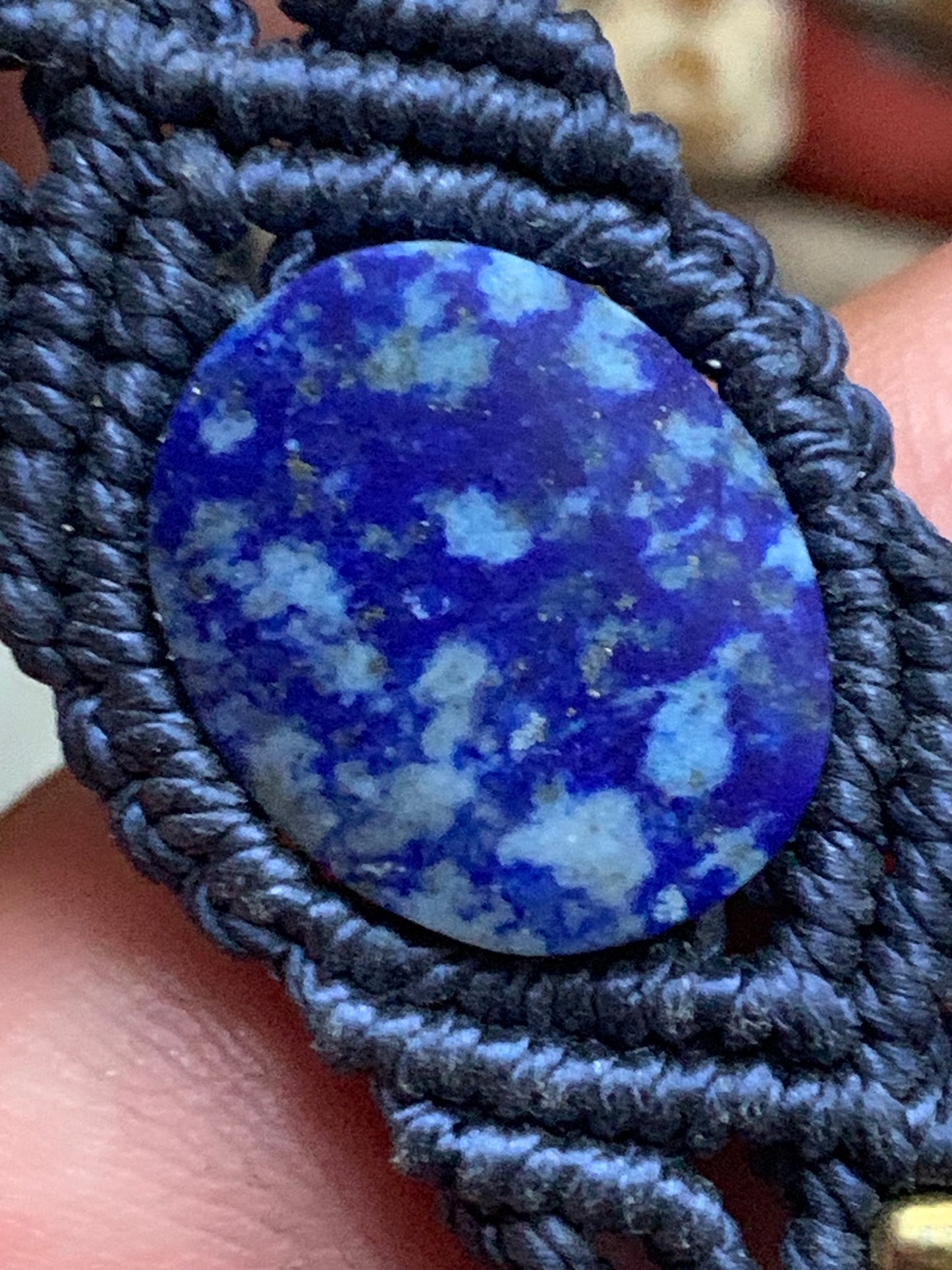 🧵 Bracelet fait main en coton tressé et pierre naturelle en lapis lazuli – Création unique Créatipik