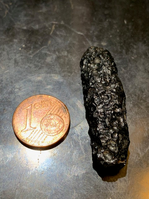 Tektite from Vietnam - 40 mm x 16 x 8 - 11.5 grams - Fascinating, enchanting, hypnotizing!