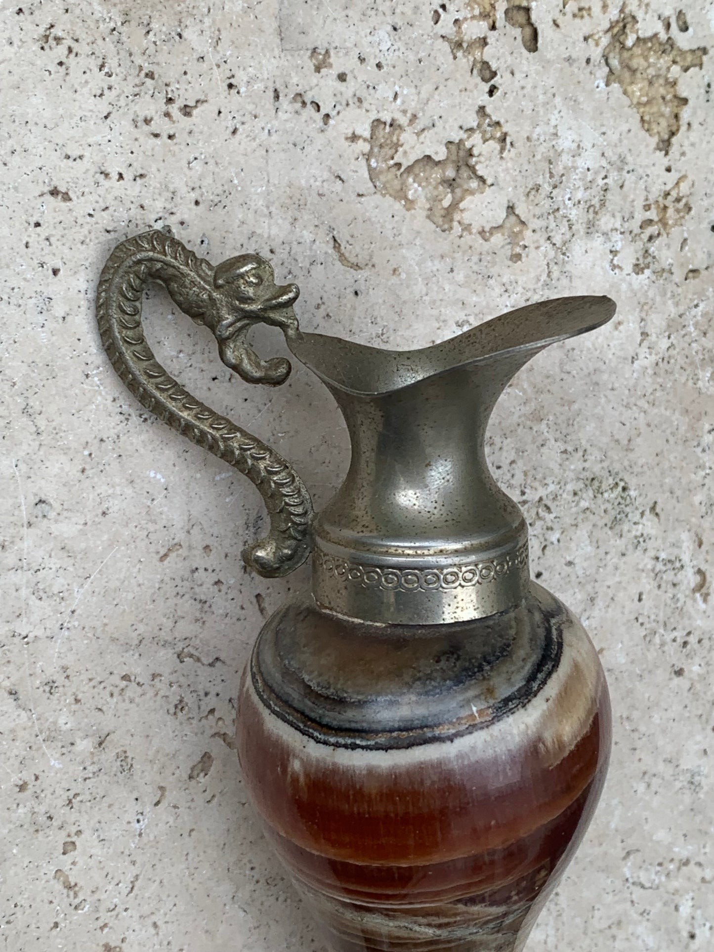 Decorative vase/pitcher made of onyx stone and metal (brass) - Superb antique piece, second-hand (perfect condition).