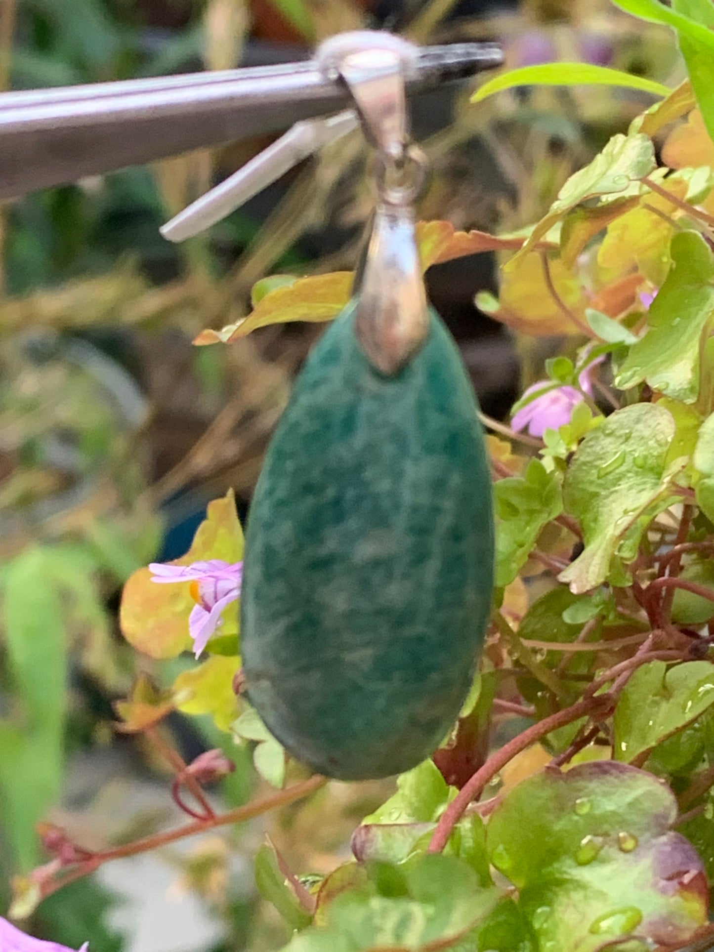 Amazonite, pendentif de 45mm de hauteur x 16 de largeur x 16 d'épaisseur. Vendu avec cordon réglable de couleur noire offert !