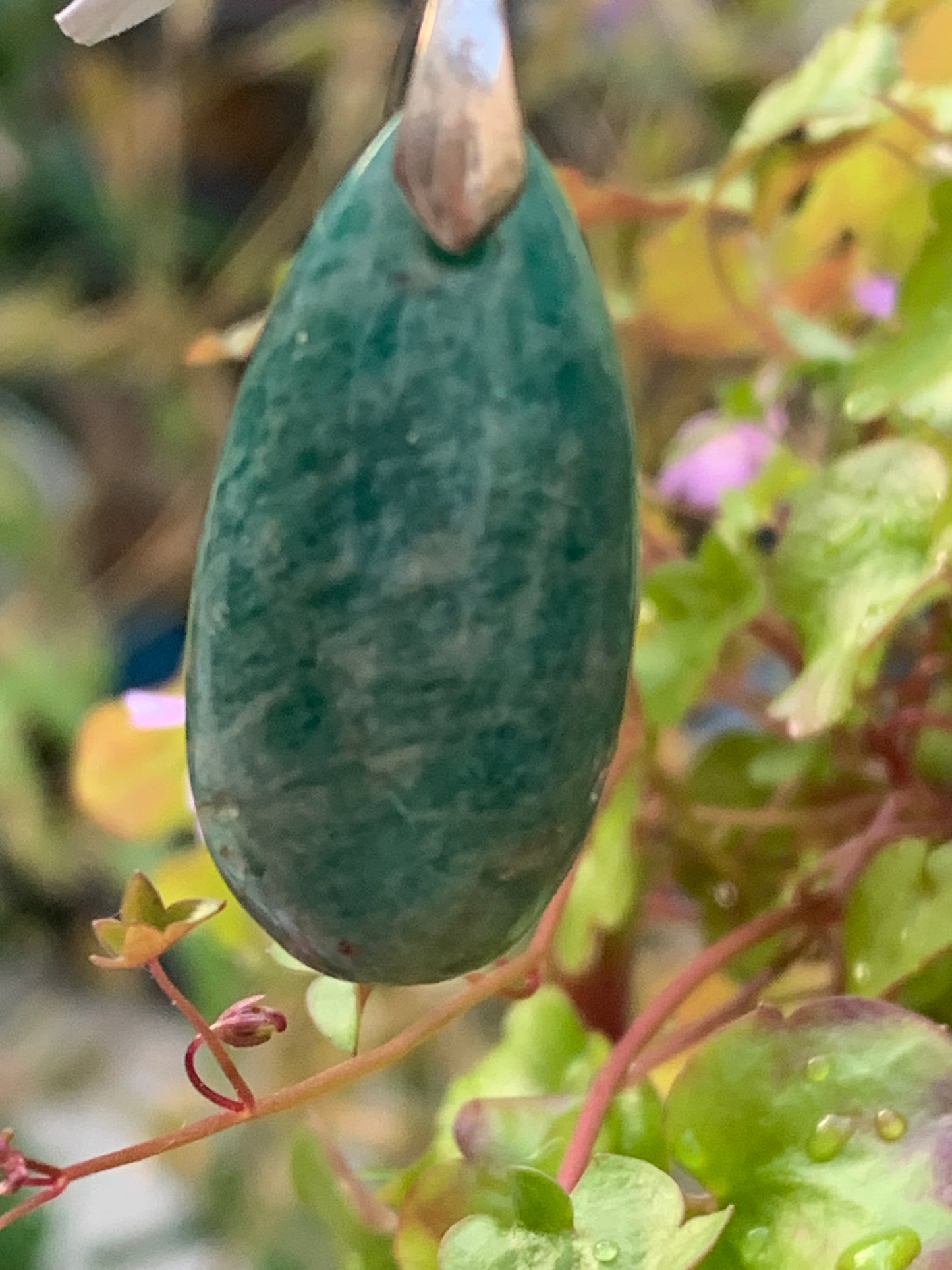 Amazonite, pendentif de 45mm de hauteur x 16 de largeur x 16 d'épaisseur. Vendu avec cordon réglable de couleur noire offert !