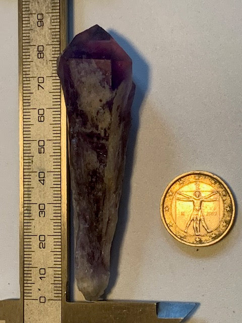 Cristal d’améthyste – Pointe naturelle de ±85 x 25 x 20 mm – 34,7 g - Superbes nuances !