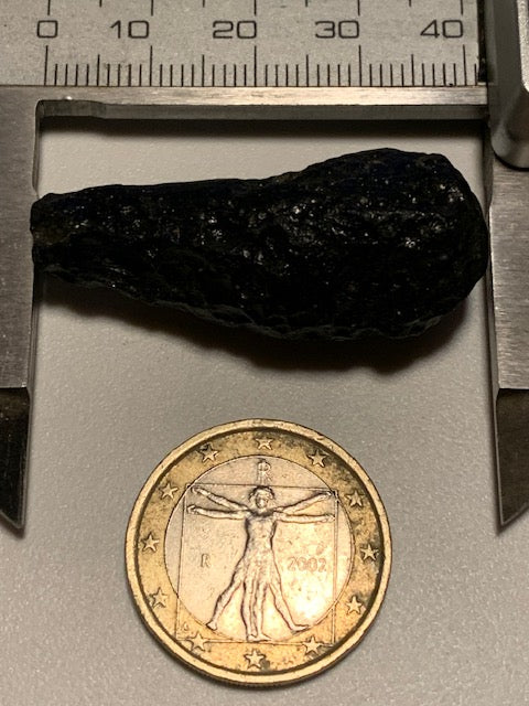 Tectite du Viet-Nam - 40 mm x 16 x 8 - 11,5 grammes - Fascinant, envoutant, hypnotisant !