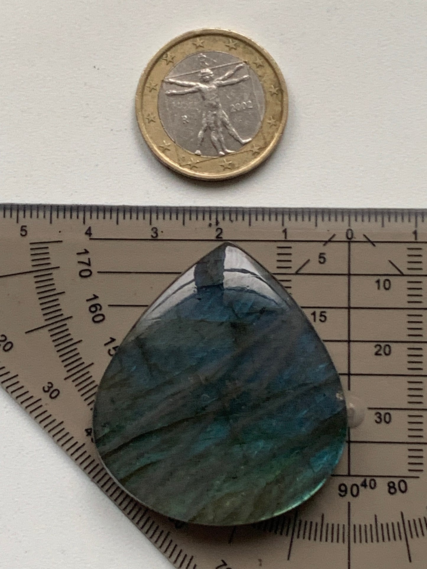 Labradorite, cabochon en forme de 'goutte' - ± 42 x 38 x 8 mm - 20,2 gr. - Qualité AA à AAA !
