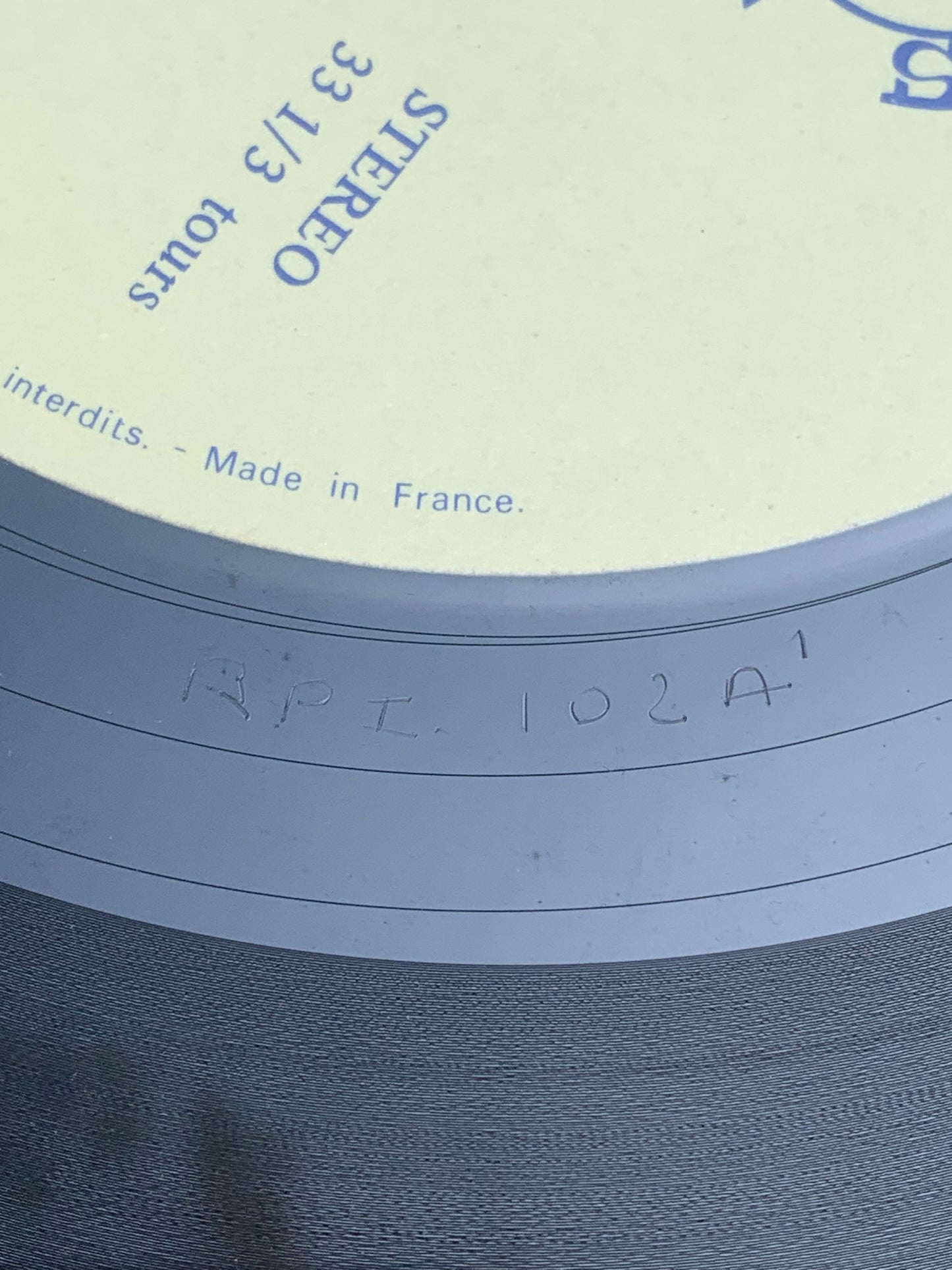 Disque vinyle - Artiste : Vrindavana - Label : Productions Parampara. Chant religieux Hindouiste !