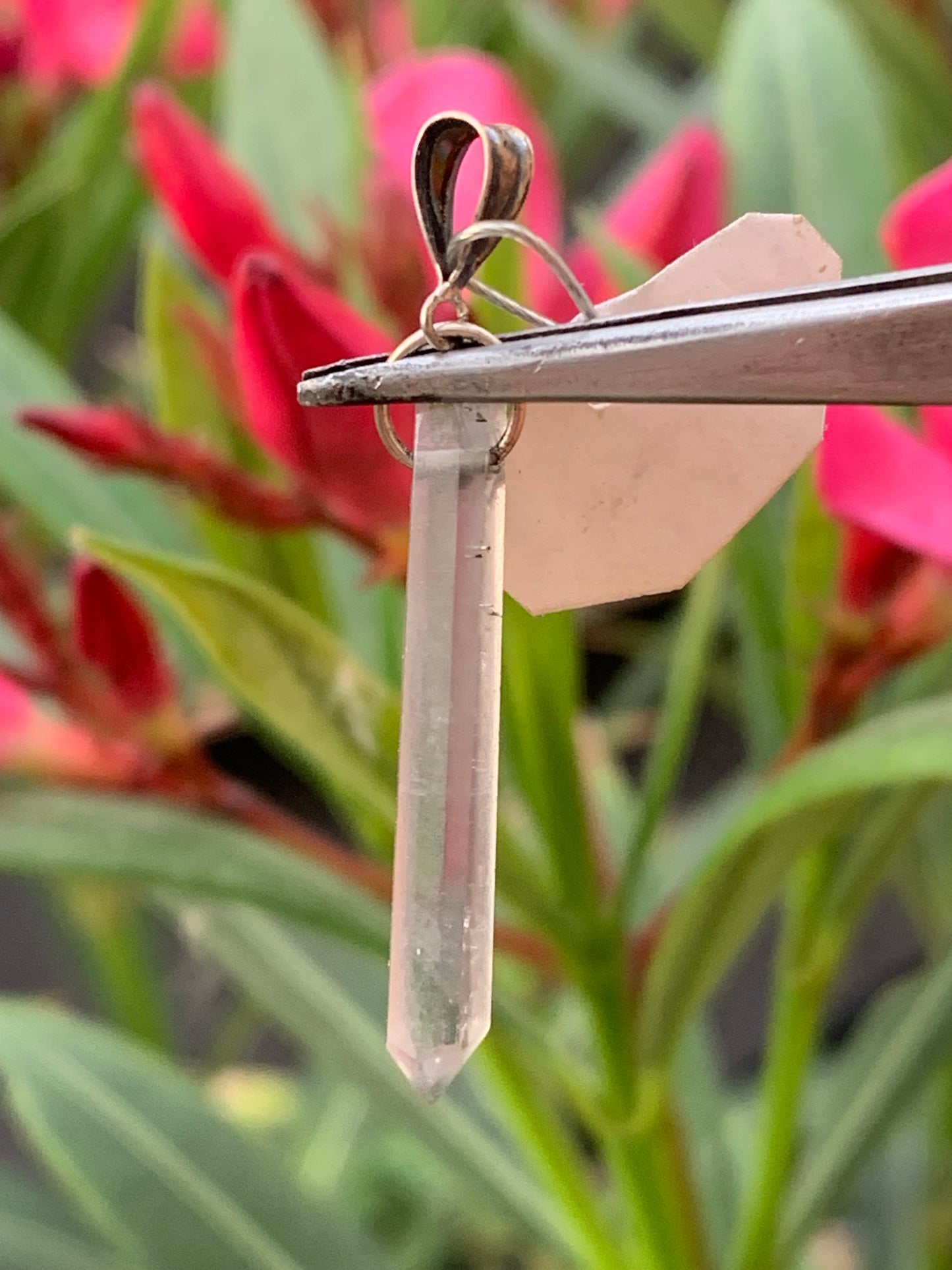 Tourmaline melon d'eau ! Pièce en Argent fait par Gem & Zen de 38mm de hauteur x4 de largeur x4. Vendu avec cordon réglable de couleur noire !