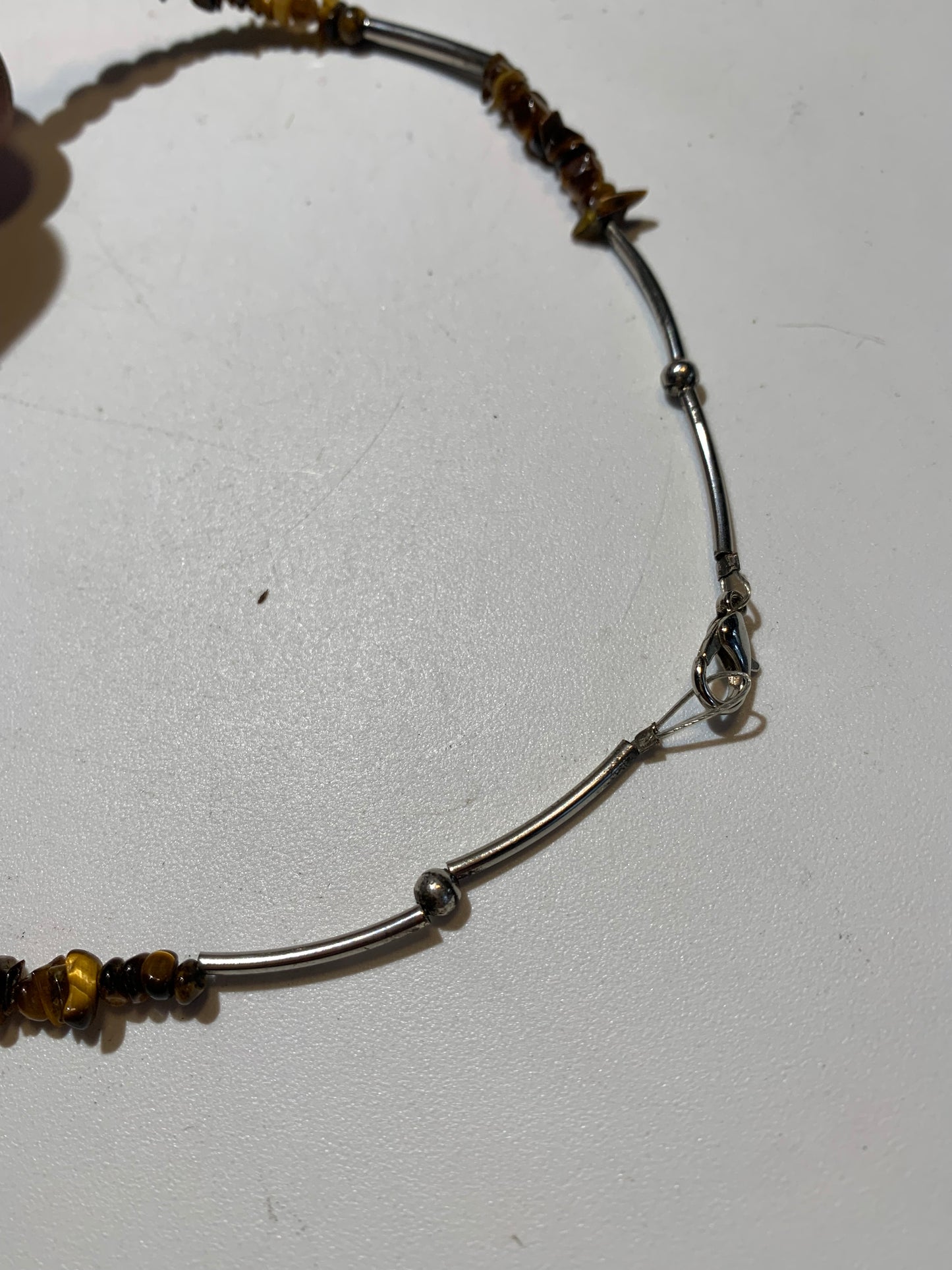 Collier créé par Zen Curiosity – Œil de tigre, perles baroques et rondes - Longueur 42 cm - 3 finitions au choix