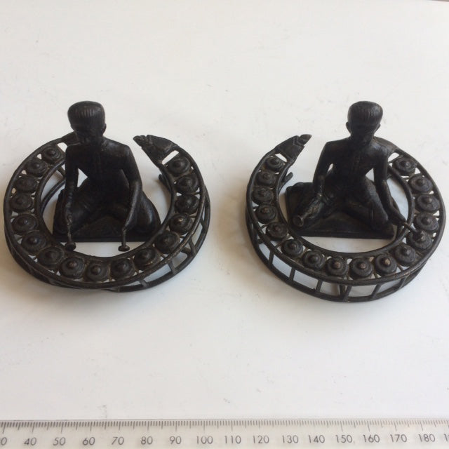 Mini-statuettes de Bali Orchestra complet de musiciens en bronze de 4 à 5 centimètres de haut !