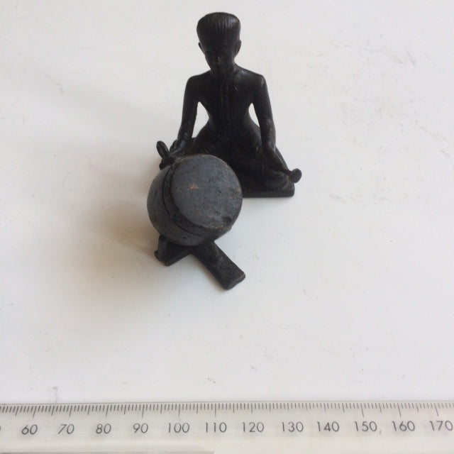 Mini-statuettes de Bali Orchestra complet de musiciens en bronze de 4 à 5 centimètres de haut !