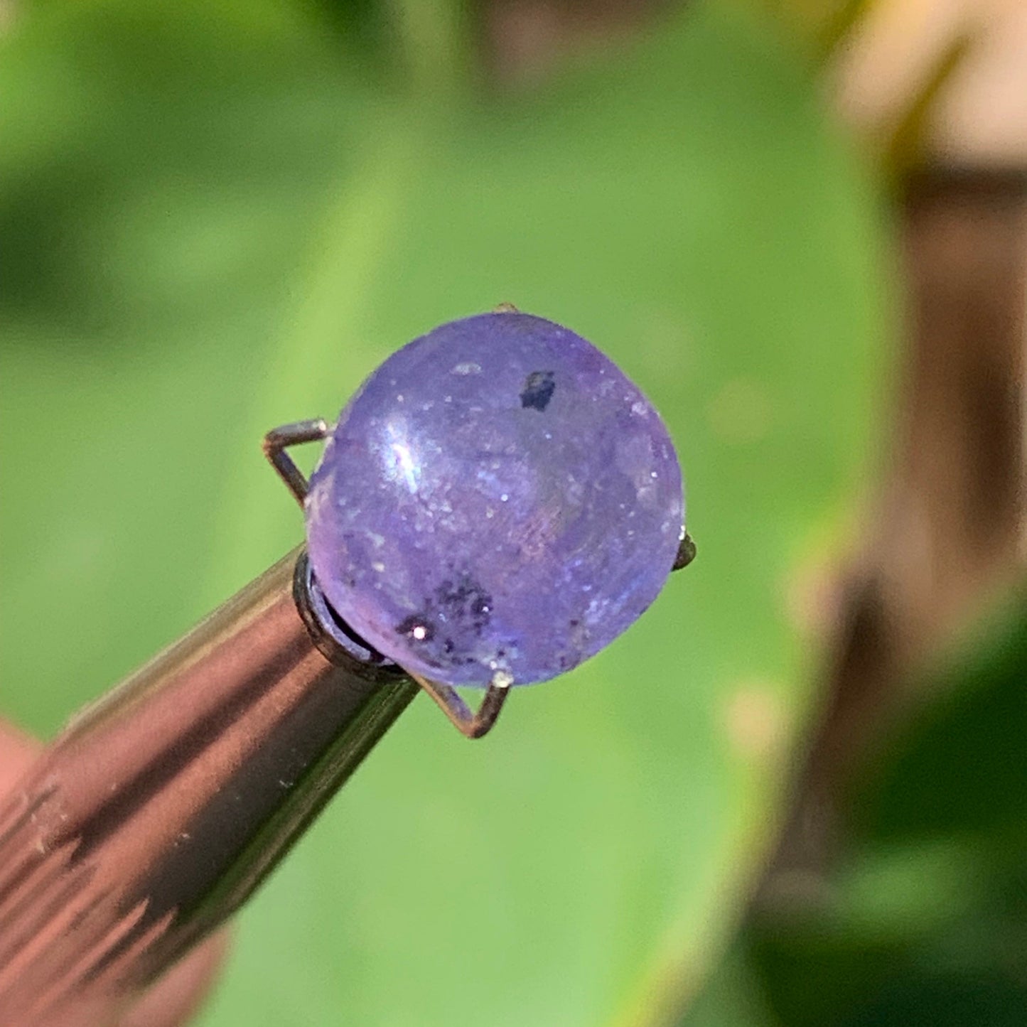 Tanzanite/ Zoïsite bleue, cabochon de 10mm de diamètre x 5 - 3,5 carats. Parfait en bijouterie, collection ,exposition...