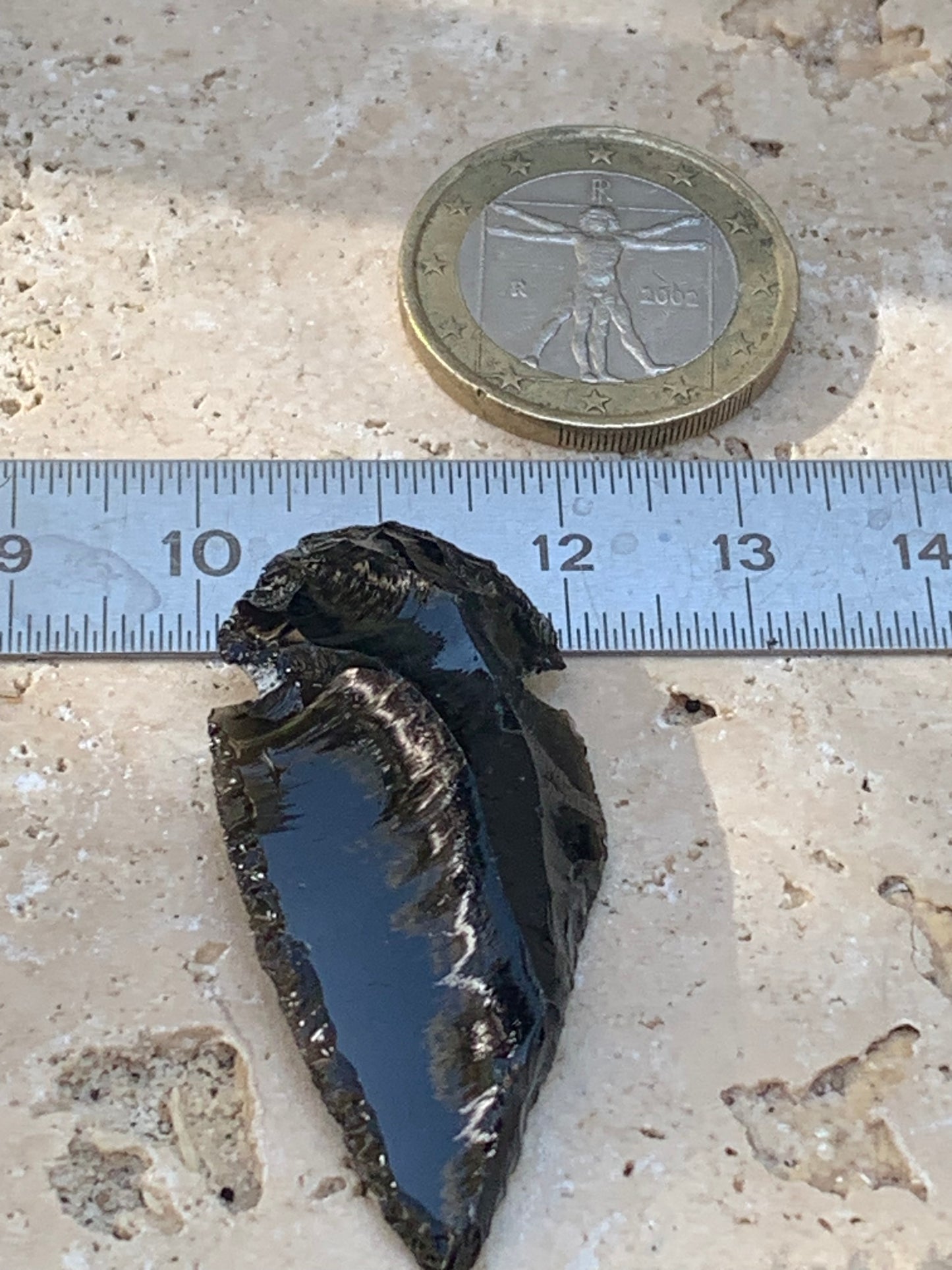 Black obsidian - Arrowhead of 45 x 20 x 6 mm - 4.7 g.