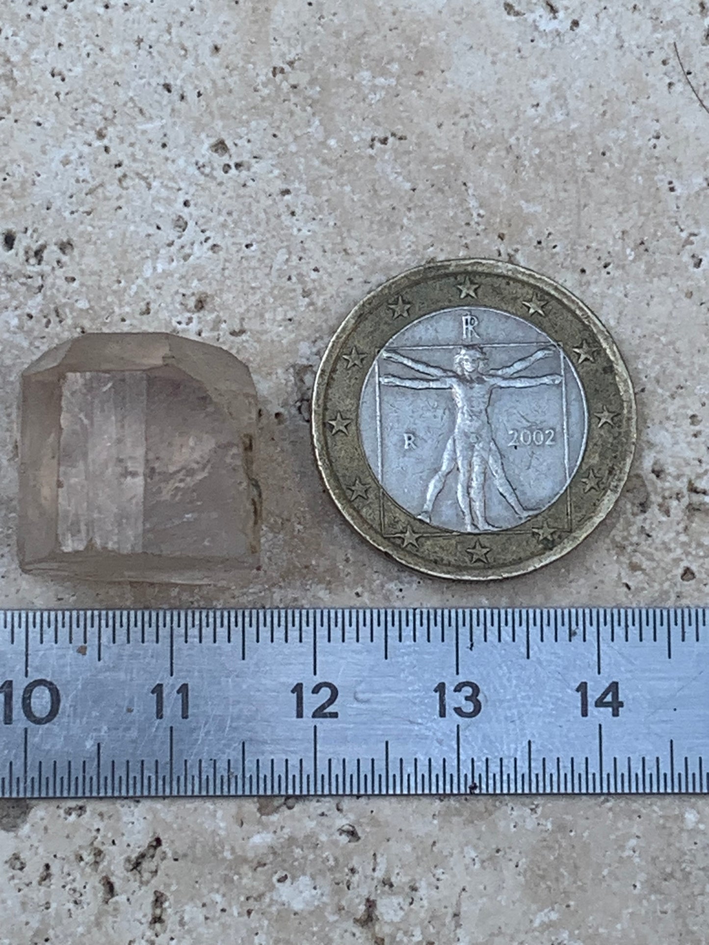 Topaze Impériale, superbe cristal naturel de 21mm x18 x12 - 11 grammes/ 55 carats. Belle pièce de collection, unique et assez rare sur le marché !