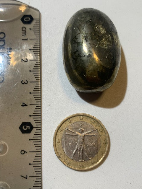 Chalcopyrite – Pierre roulée (polie) – 35 x 23 x 21 mm – 44,5 gr.