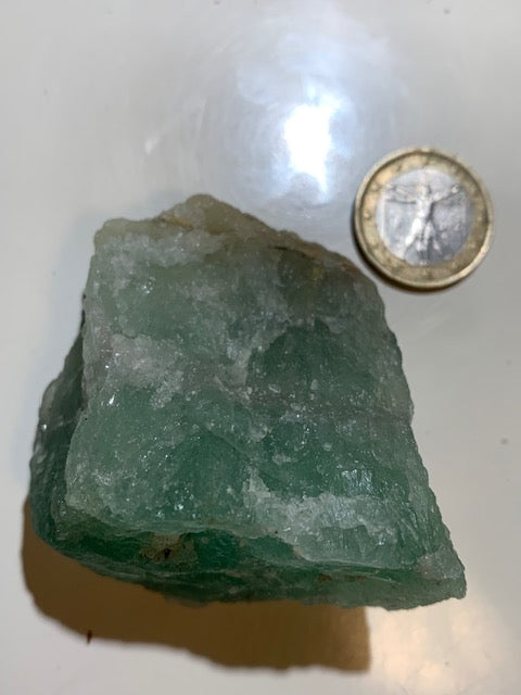 Calcite verte, pièce brute et naturelle - 57 x 51 x 45 mm - 168,5 gr.