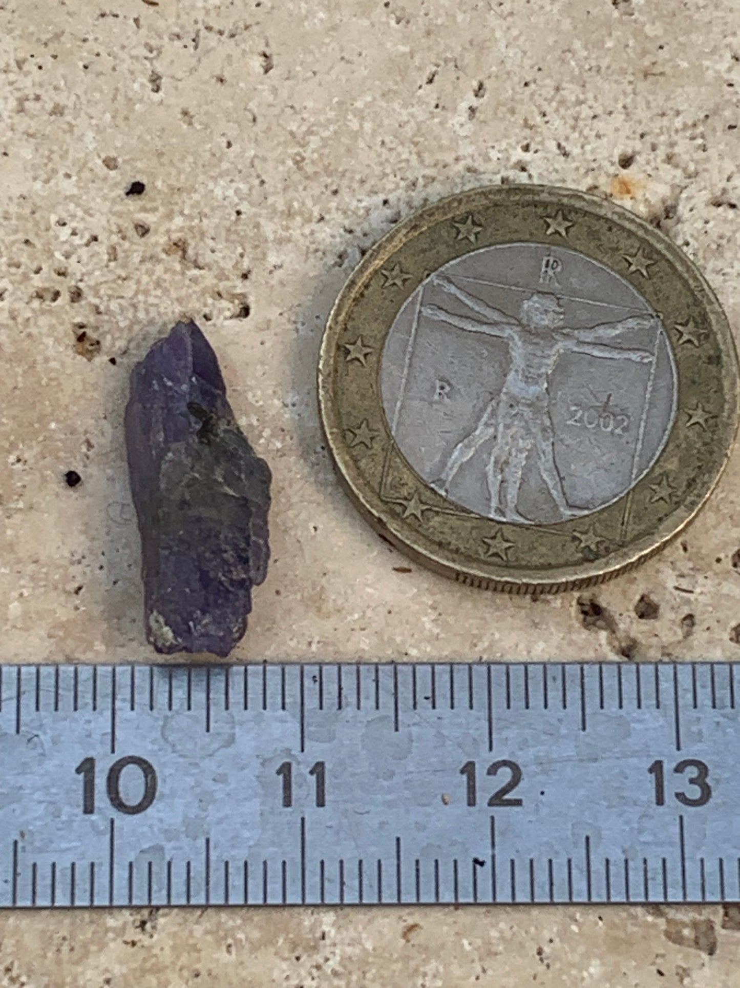 Tanzanite, spécimen brut de 20mm x8 x5 - 1 gramme. Parfait en collection, bijouterie, exposition...