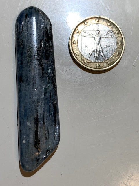 Cyanite disthène, spécimen naturel - 54 x 16 x 9 mm - 21 gr.