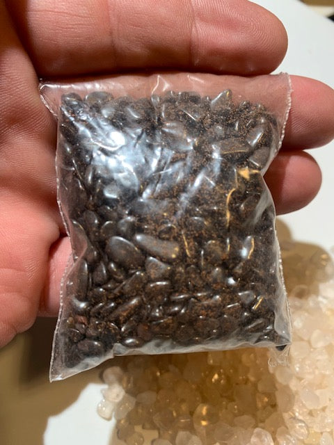 Kit de recharge : Hématite + Quartz rose - Pour recharger énergétiquement les minéraux et bijoux en pierres - 300 gr.