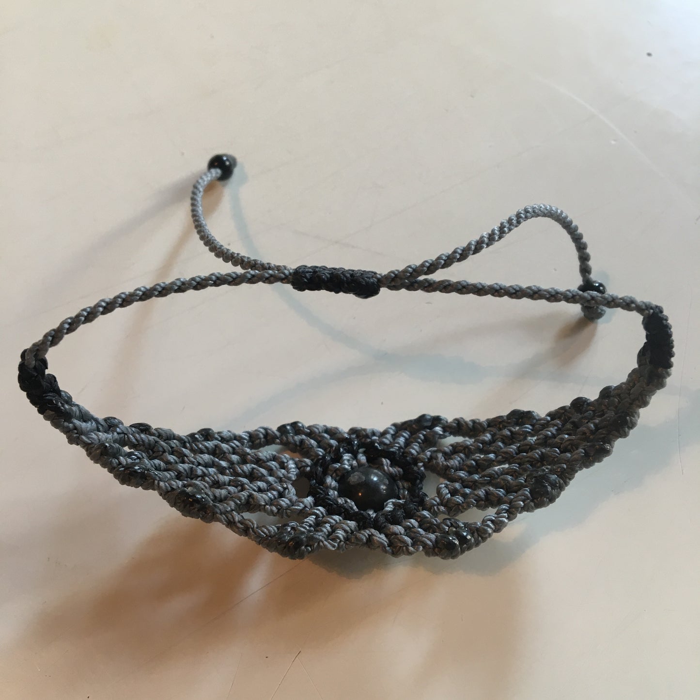 đ§” Bracelet fait main en coton tressĂ© et pierre naturelle â CrĂ©ation unique CrĂ©atipik