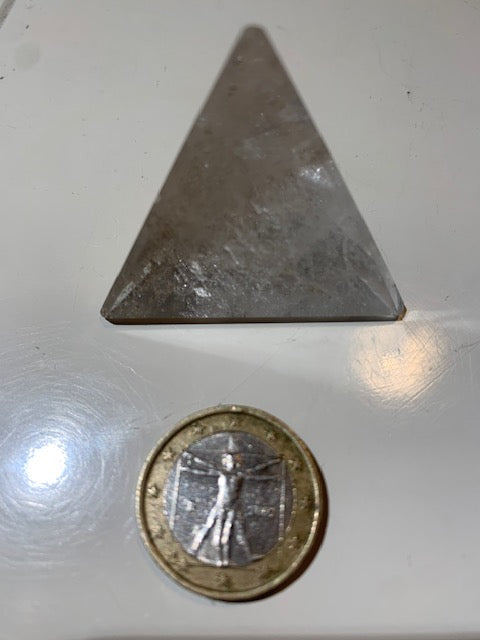 Tétraèdre en cristal de roche, un des 5 Solides de Platon - 45 mm/ 37,2 gr. - Qualité A à AAA