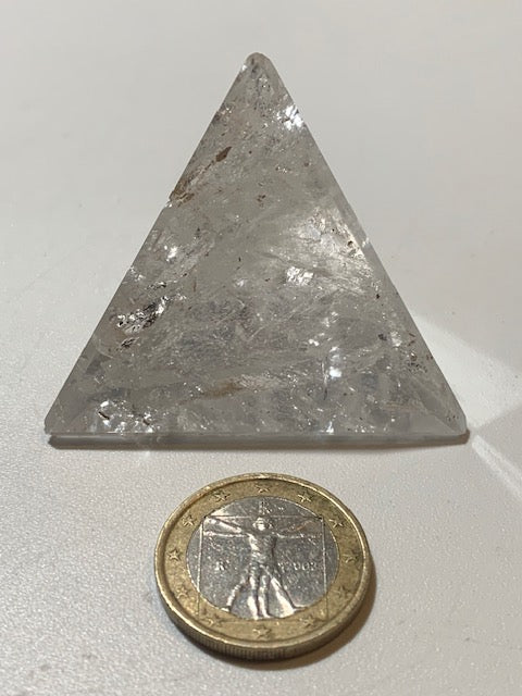 Tétraèdre en cristal de roche, un des 5 Solides de Platon - 52 mm/ 54,1 gr. - Qualité A à AAA