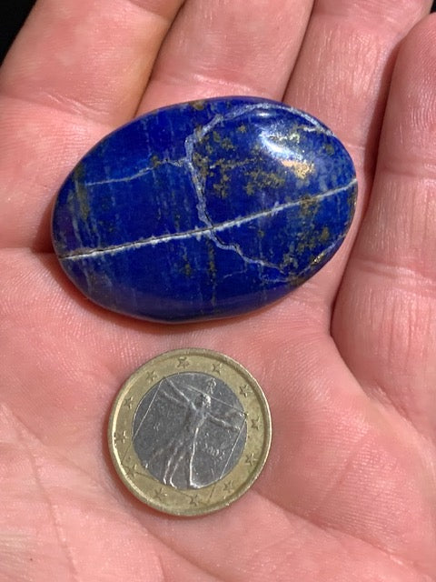 Lapis lazuli, galet/ pierre plate de 44 x 31 x 14 mm - 33,4 gr. - Qualité AA à AAA