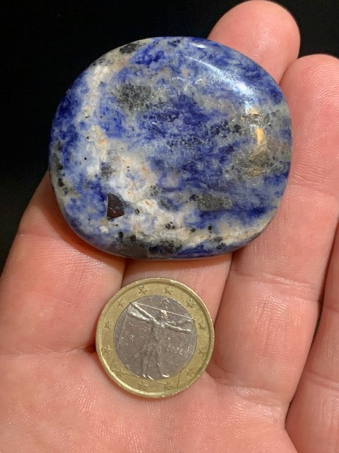 Sodalite, galet/ pierre plate - 49 x 44 x 9 mm - 33 gr.