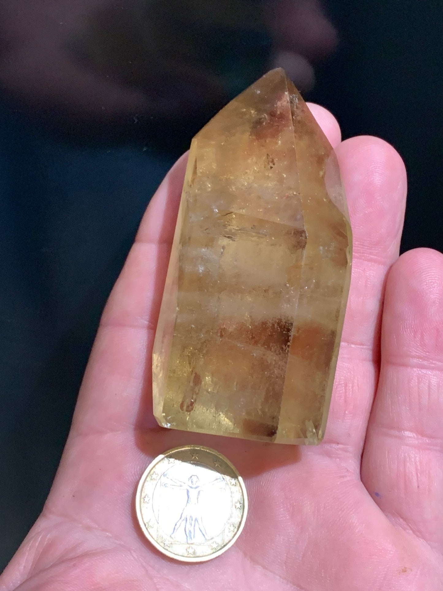 Citrine naturelle - Pointe/ Laser - 80 x 33 x 33 mm - 126 gr.