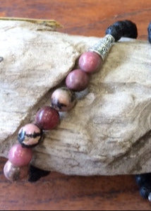 Bracelet Collection 'Ethnique', perles de lave 8 mm + 7 semi-précieuses, longueur 17-21 cm, fait main par Zen C° !
