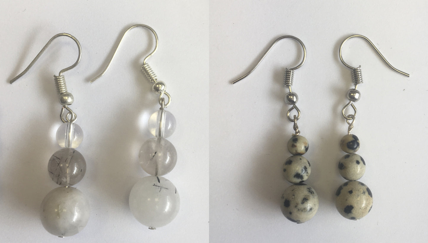 Boucles d'oreilles, collection 'Totem', concept 'Zen Curiosity', qualité AA à AAA. Vendu en finition Argent, laiton ton Argent ou doré + options pour des choix de montures, parfait !
