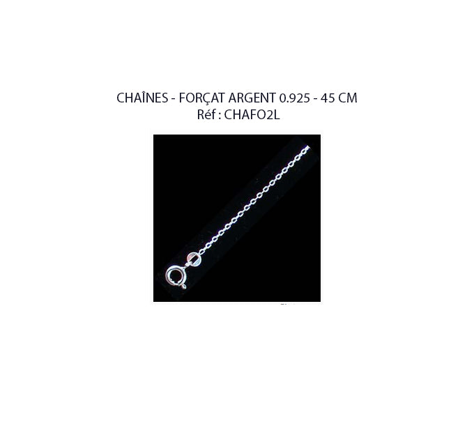 Opale Welo, l'authentique et mythique pierre ! Pendentif monté sur Argent 0.925, dimensions : 12 à 14 millimètres . Pendentif vendu seul ou avec chainette en Argent !