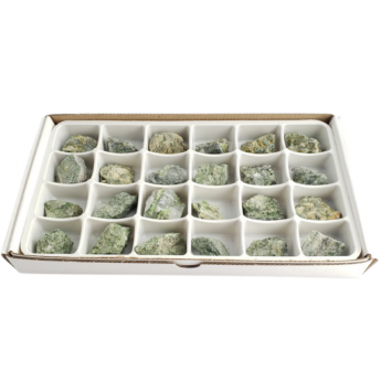 Vente au carton/flat complet de 24 pièces de 3/4 x 3/4 cm environ. Parfait pour lithothérapie, bijouterie, collection ou exposition !