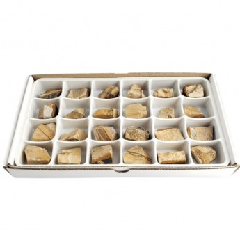 Vente au carton/flat complet de 24 pièces de 3/4 x 3/4 cm environ. Parfait pour lithothérapie, bijouterie, collection ou exposition !
