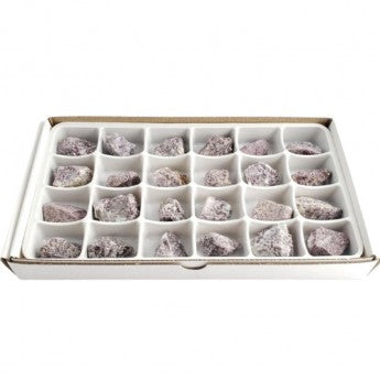 Vente au carton/flat complet de 24 pièces de 3/4 x 3/4 cm environ. Parfait pour lithothérapie, bijouterie, collection ou exposition !