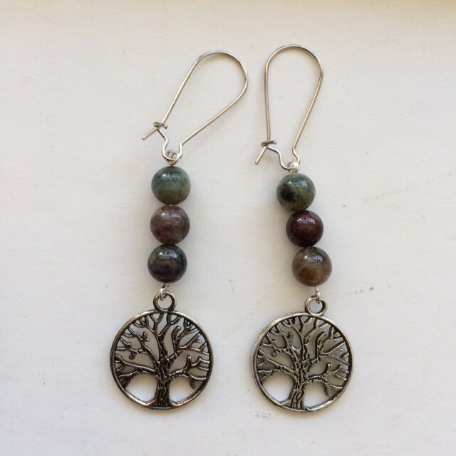 Boucles d'oreilles, collection 'Arbre de vie', concept 'Zen Curiosity', qualité AA à AAA. Finition Argent, laiton ton Argent ou doré + options pour choix de montures !
