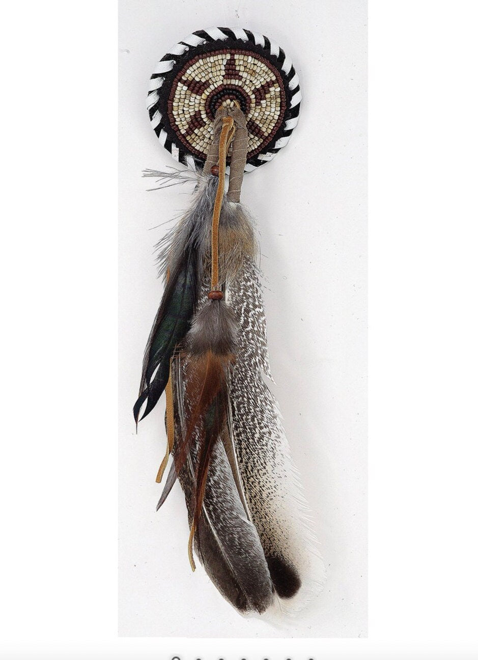Plume de dinde avec ou sans Mandala en perle ou cuir, de 19 à 30cm, décorée et enveloppée de lanières de cuir, clair ou foncé !