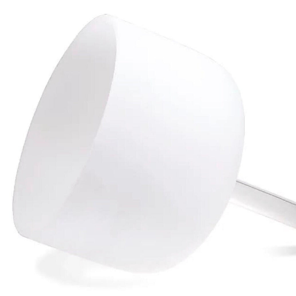 Bol chantant 432 Hz en cristal 'givré' avec manche remplissable. Diamètre 25 cm - 2700 grammes - Note DO/C - Ré/D - FA#/ Fis - Si/B - Vendu avec maillet et anneau de soutien !