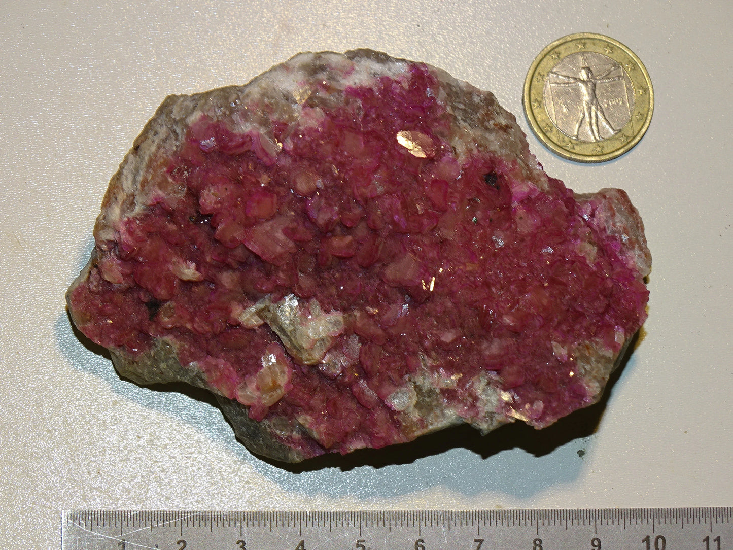 Cobalto calcite ou calcite cobaltifère, spécimen brut - 99 x 69 x 39 mm - 279,4 gr.