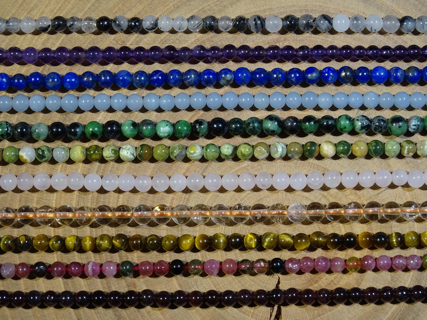 Collier 50 cm transformable en bracelet 3 rangs, au choix en perles 4-6-8 mm, concept fait main par Z° C°, fil élastique haute résistance !