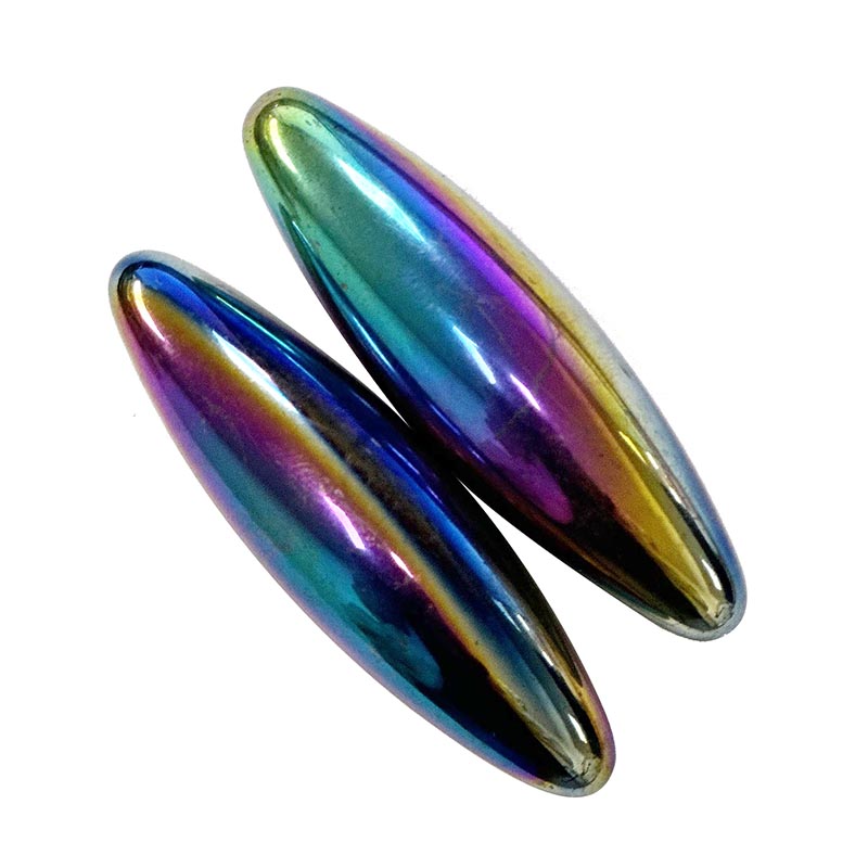 Hématite magnétique 'Power magnet', vendu par paire, 4 ou 6 centimètres, 2 finitions : naturelle ou titane ! Puissance : entre 1 200 à 1 300 gauss. Sert aussi de 'crotale' en musique, jeter en l'air, cela produit un son unique et vibrant !