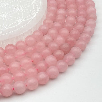 Quartz rose, perles rondes de 4, 6, 8 ou 10 mm. Vendu en fil de perle 38/39 cm, en bracelet de 17 à 21cm, en collier de 45 ou sautoir de 60cm. Qualité AA à AAA, superbes perles !