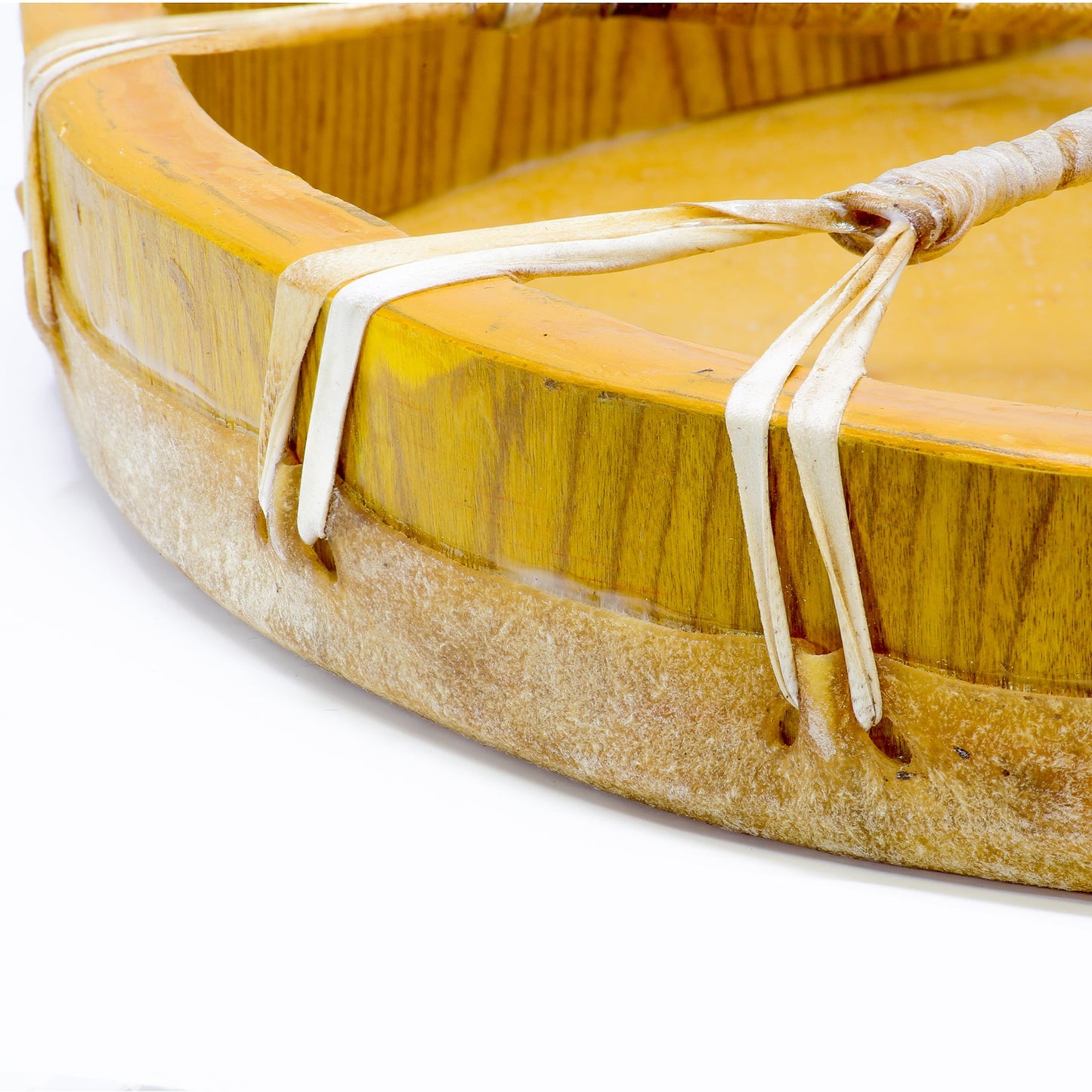 Tambour chamanique en peau de vache tannée – Finitions traditionnelles – Ø 50 cm – Fourni avec maillet !