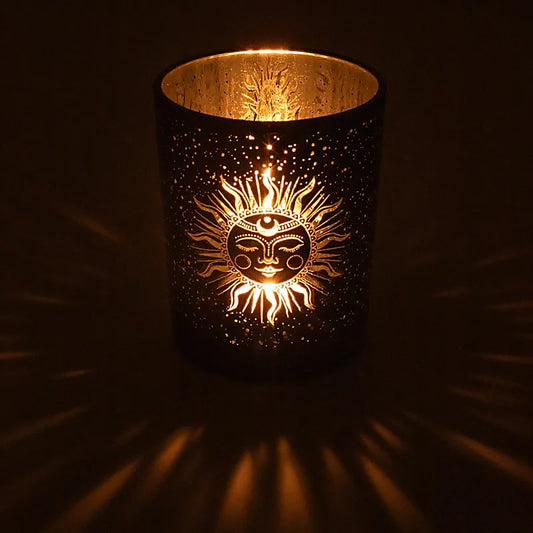 Photophore/ bougeoir, finition 'givré' avec jolis motifs de la lune et du soleil, taille de 10x12.5 cm - 500 gr. - Convient aux bougies chauffe plat et jusqu'à 4 cm environ !
