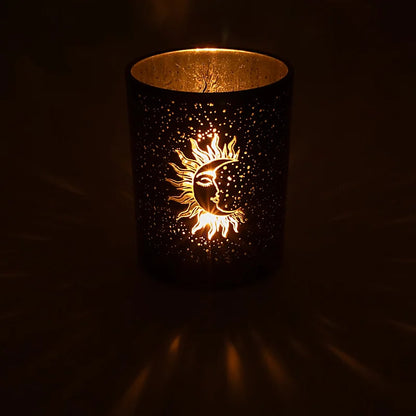 Photophore/ bougeoir, finition 'givré' avec jolis motifs de la lune et du soleil, taille de 10x12.5 cm - 500 gr. - Convient aux bougies chauffe plat et jusqu'à 4 cm environ !