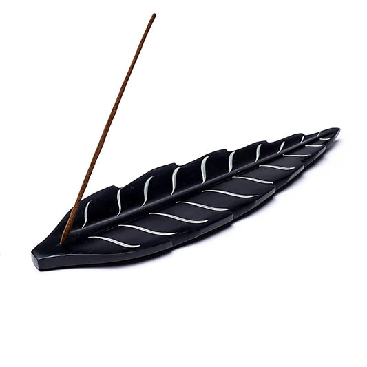 Sélection de portes-encens. 2 Modèles au choix, en pierre dîtes 'stéatite', de 25/ 26 cm !