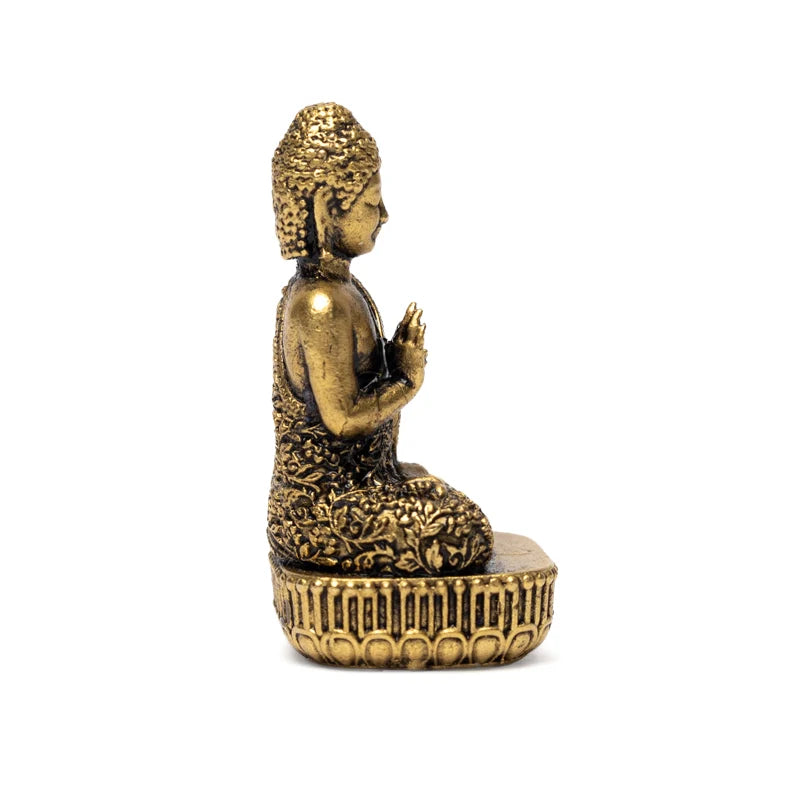Petite statuette de Bouddha avec robe ornée d'un fin motif floral assis sur un trône de lotus - Fait en laiton - 3,5 cm/ 20 g