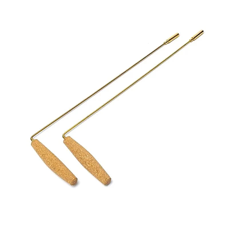 Baguettes de radiesthésie en laiton, avec poignées en liège. 40 cm - 100 grammes.
