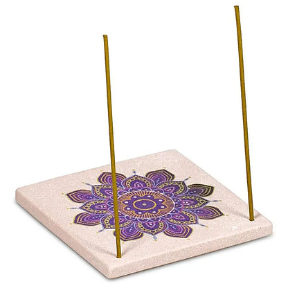 Sélection de porte-encens pour bâtonnets, en pierre naturelle de stéatite ou en grès. Longueur : 25 à 26 cm. Élégants et authentiques !
