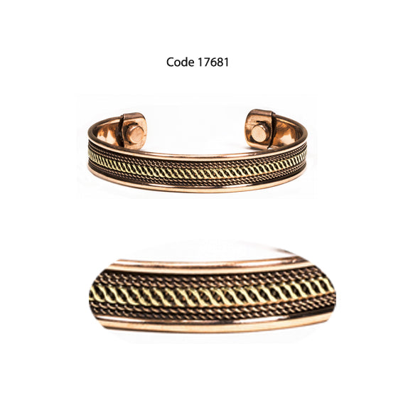 Sélection de bracelets 'Manchette' en cuivre – 5 modèles magnétiques au choix : gravure Fleur de Vie ou 7 Chakras – Fabrication indienne !
