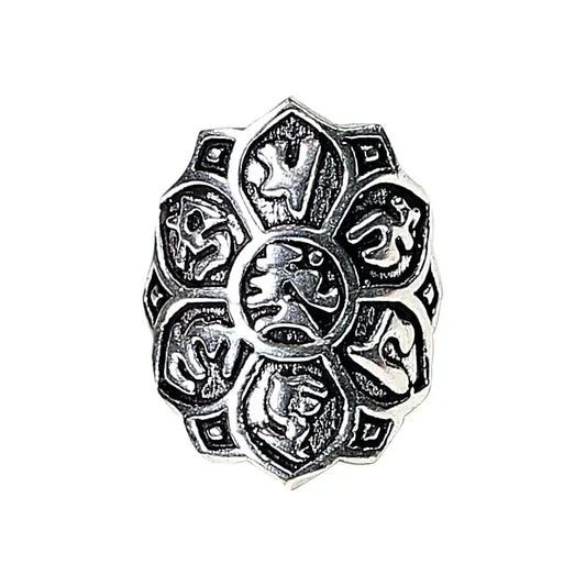Bague couvrante en forme de Lotus 🪷 et symbole Bouddhiste, faîte en laiton couleur Argent. Superbe pièce ! Taille réglable/ ajustable !